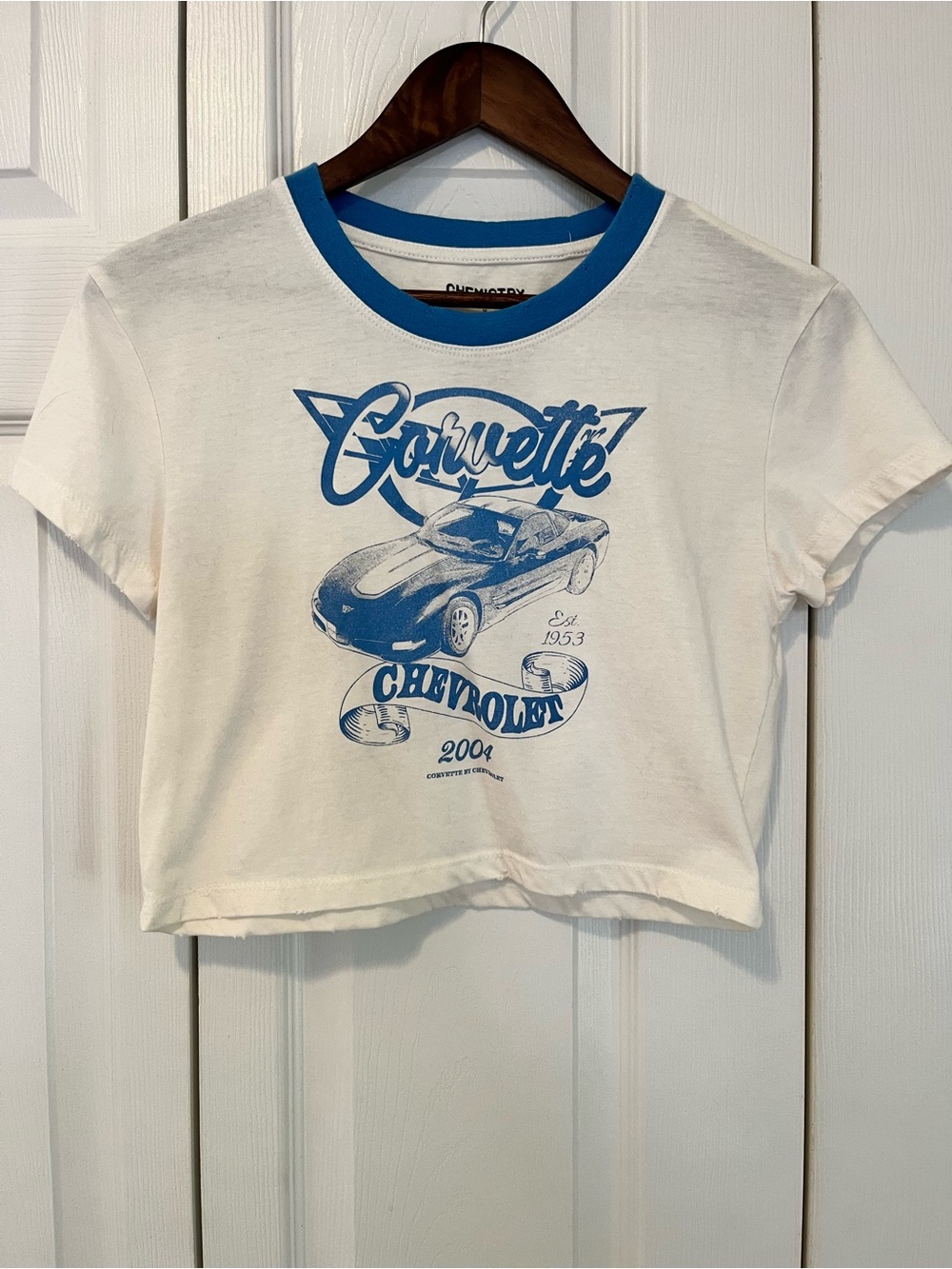 Chemistry White and Blue Corvette Graphic Crop Top